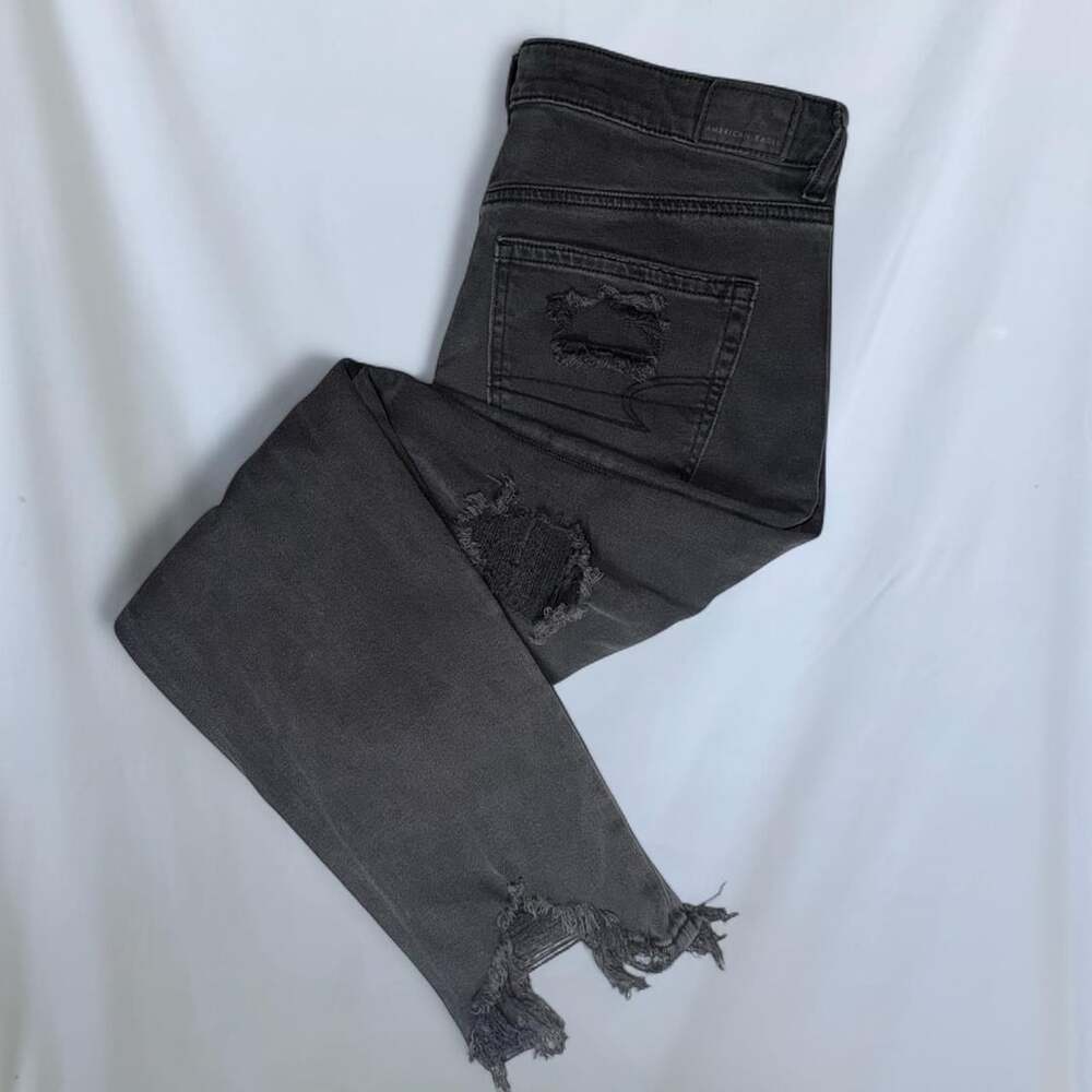 American Eagle Outfitters Distressed Black Mom Jeans Size 8